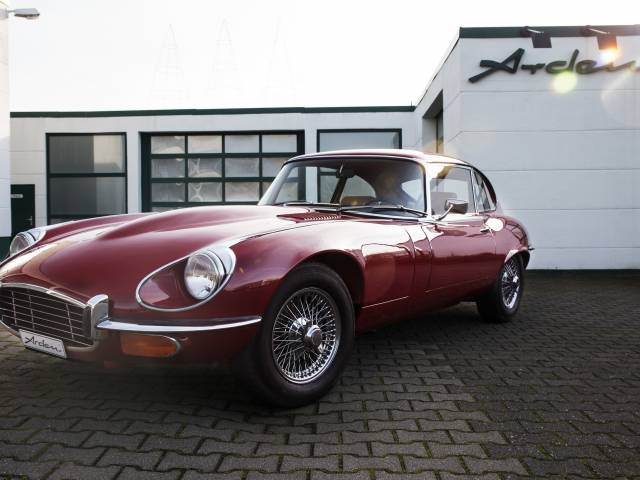 Jaguar E-Type V12 (2+2)