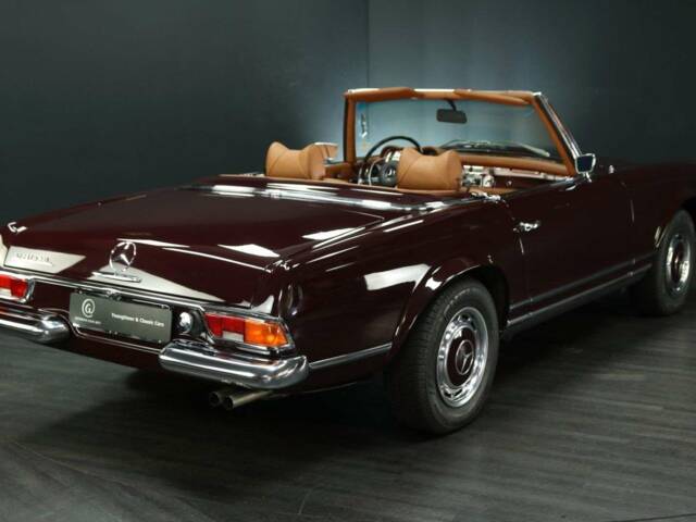 Mercedes-Benz 280 SL