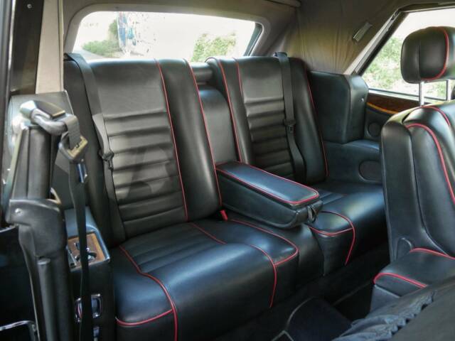 Rolls-Royce Corniche IV