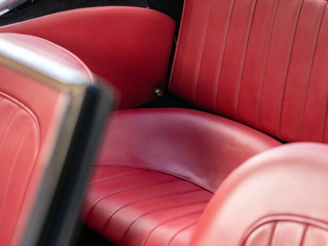 Austin-Healey 3000 Mk II (BN7)