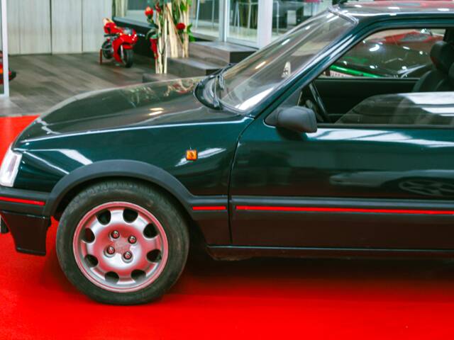 Peugeot 205 GTi 1.9