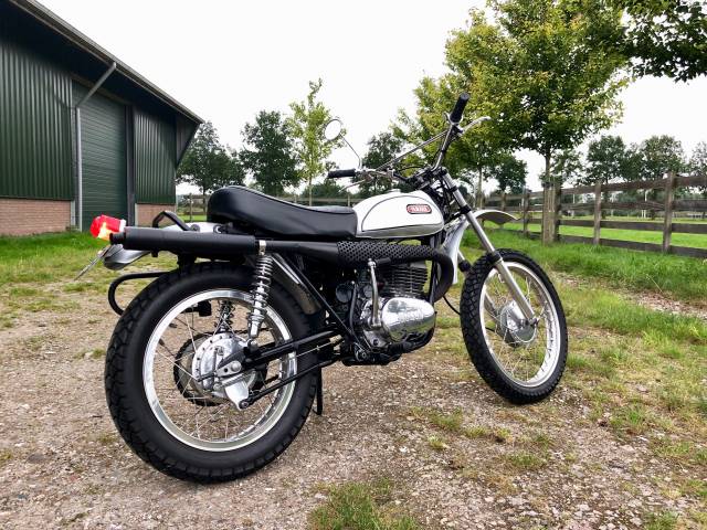 1971 Yamaha DT1 250 MX scrambler enduro