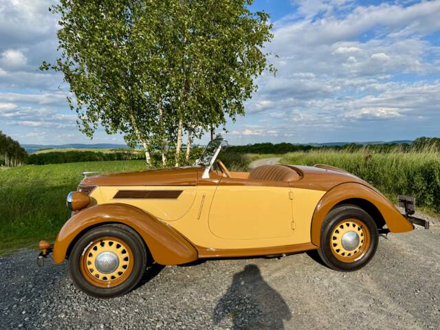 Immagine 1/11 di Ford Eifel (1939)