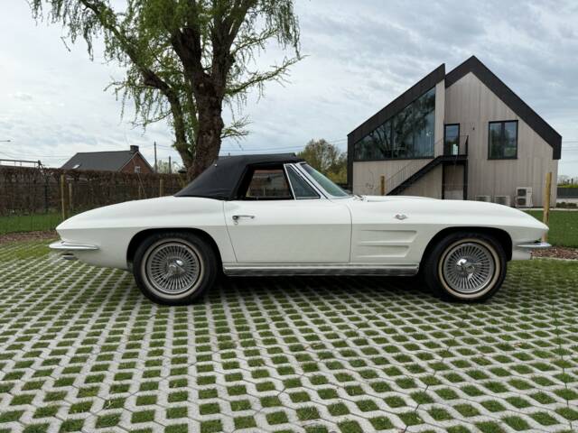 Chevrolet Corvette Sting Ray Convertible