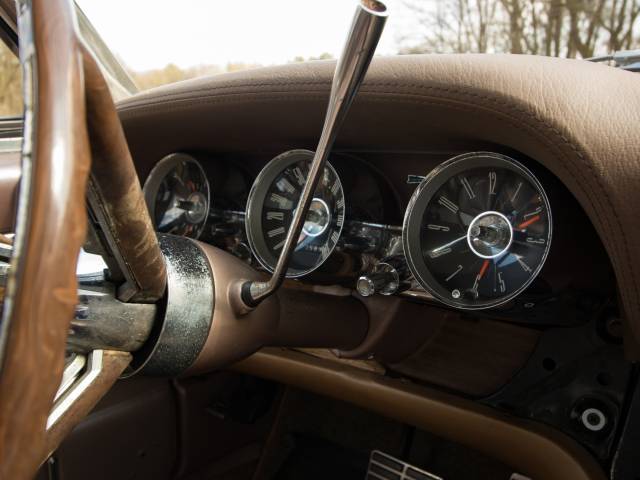 Ford Thunderbird