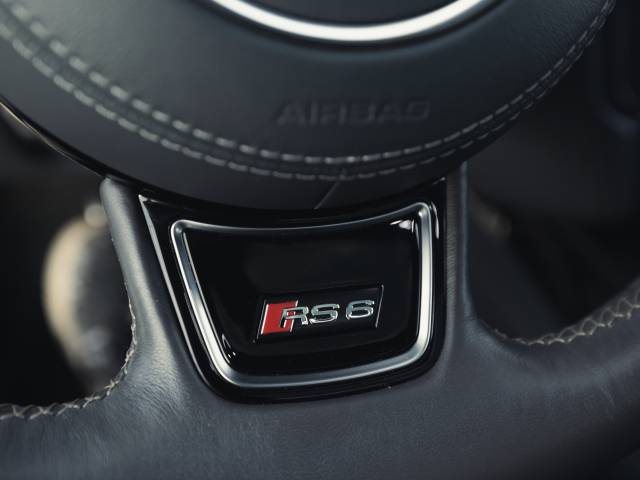 Audi RS6 Avant