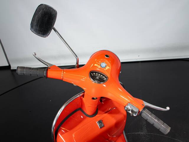 Piaggio Vespa 200 Rally