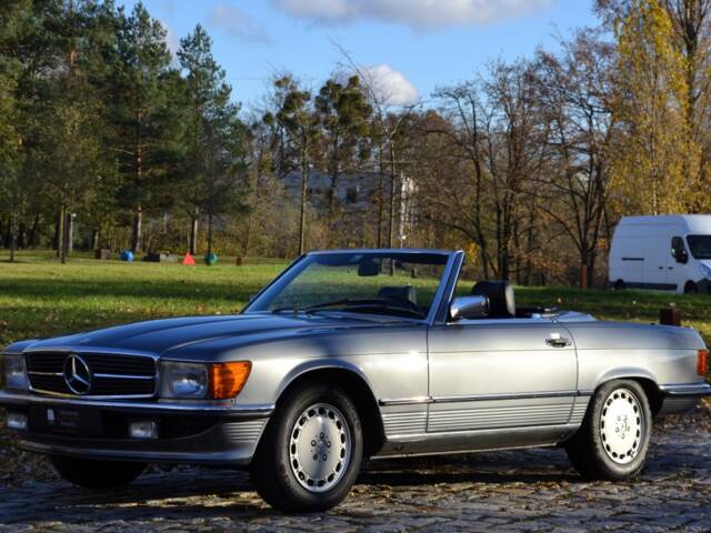 Imagen 1/36 de Mercedes-Benz 300 SL (1987)