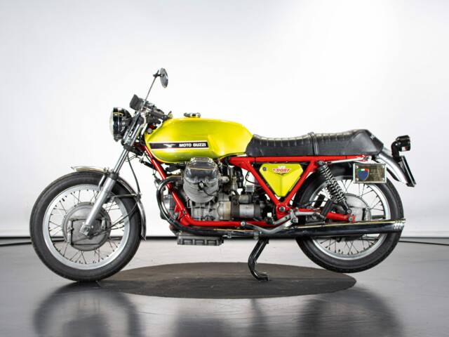 Moto Guzzi V7 Sport