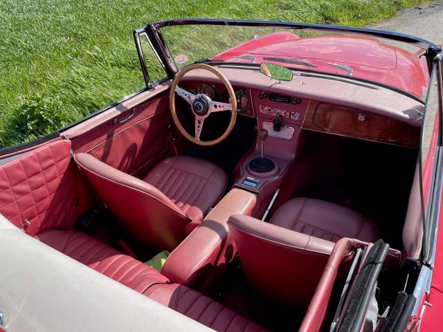 Austin-Healey 3000 Mk III (BJ8)