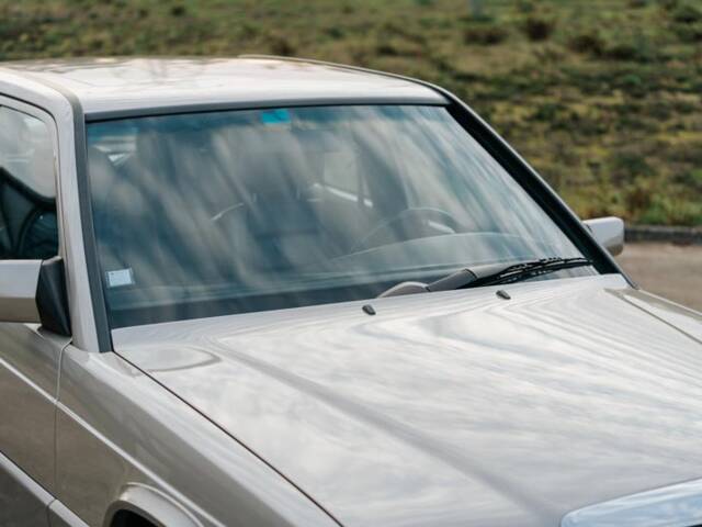 Mercedes-Benz 190 E 2.3-16