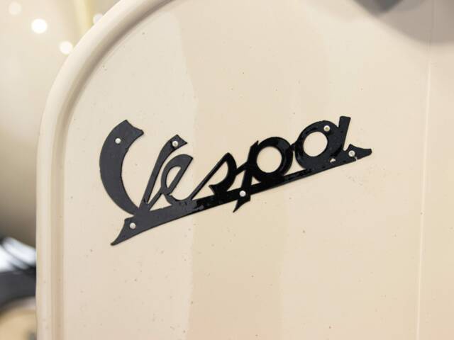 Piaggio Vespa 125