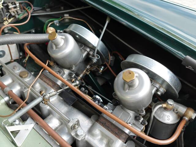 Austin-Healey 100/6 (BN6)