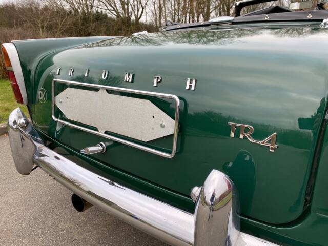 Triumph TR 4