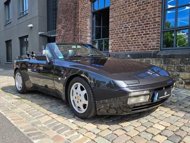 Porsche 944 Turbo