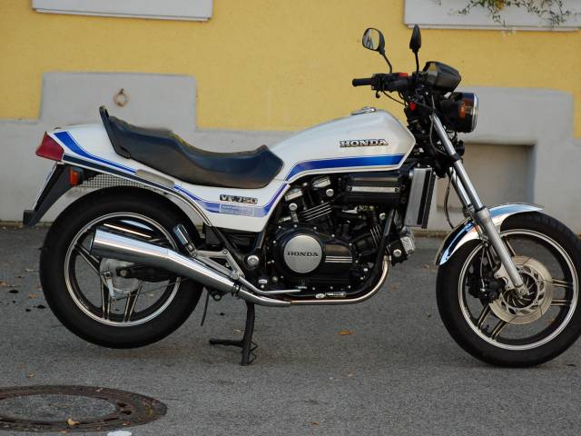 Honda VF 750