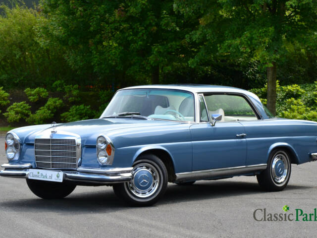 Image 1/50 of Mercedes-Benz 280 SE 3,5 (1971)