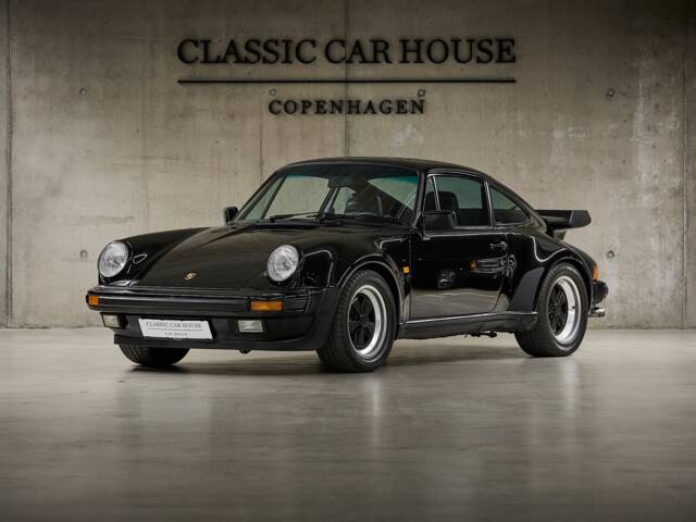 Porsche 911 Turbo 3.3
