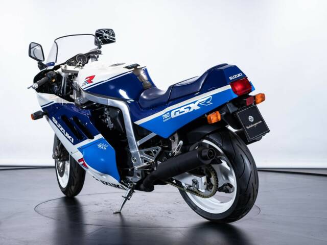 Suzuki GSX-R 750