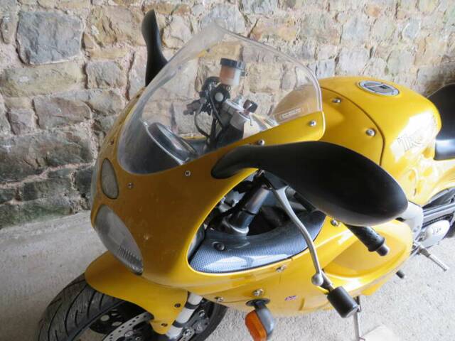 Triumph Daytona T595