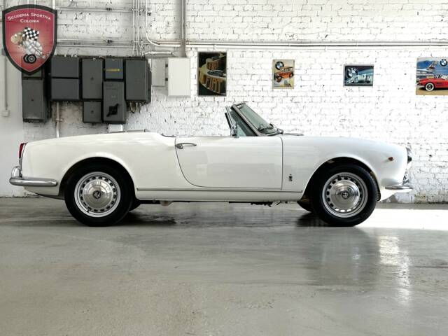 Alfa Romeo Giulia 1600 Spider Veloce