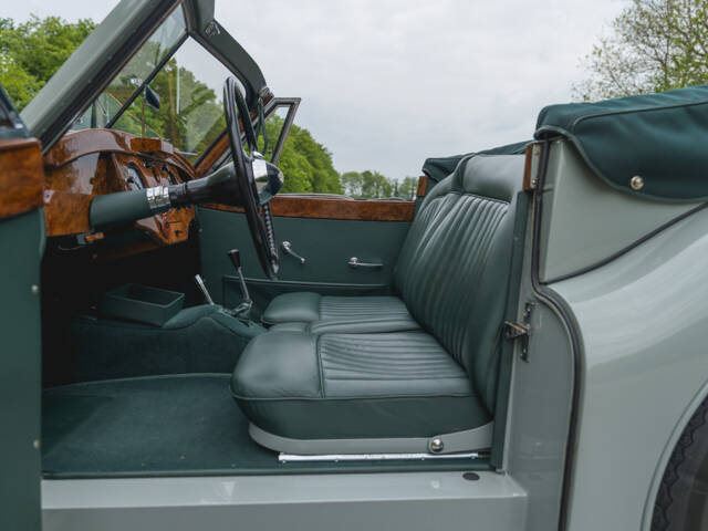 Jaguar XK 120 DHC
