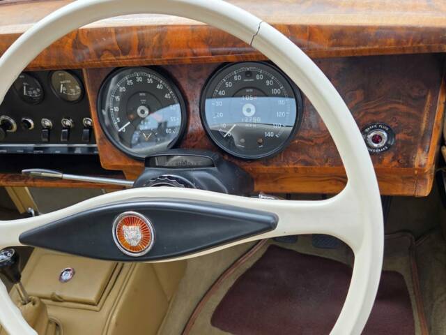 Jaguar Mk II 3.8