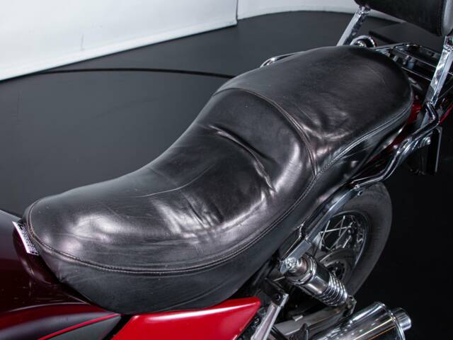 Moto Guzzi Nevada 750