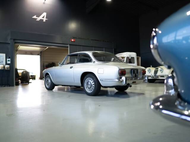 Alfa Romeo 1750 GT Veloce
