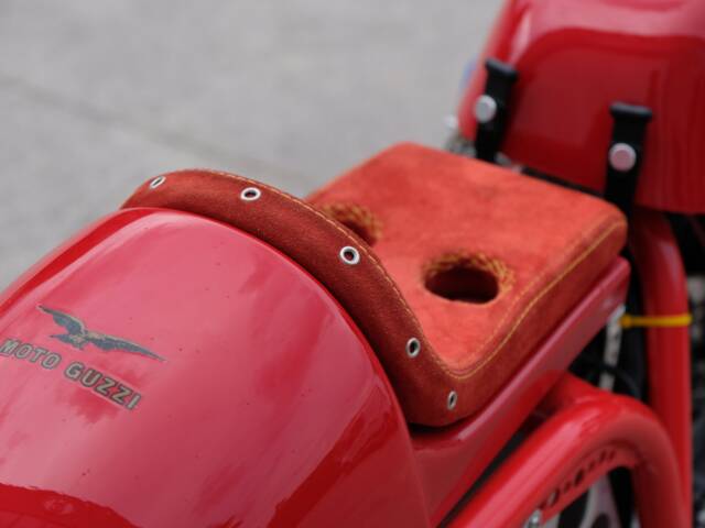 Moto Guzzi V7 850 GT