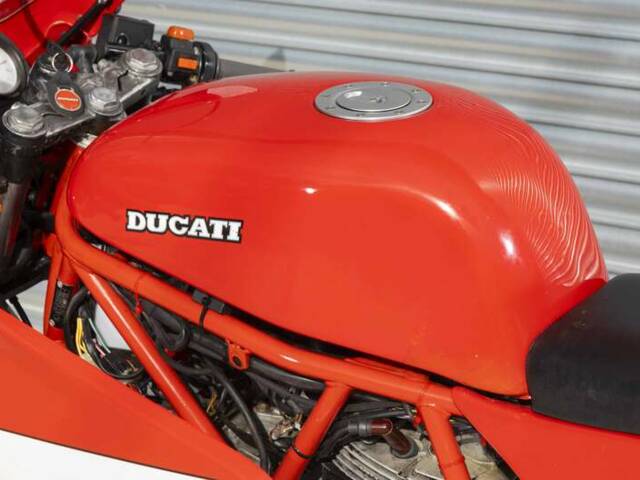 Ducati 900 Supersport