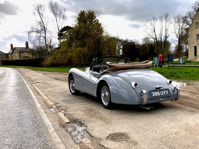 Jaguar XK 120 DHC