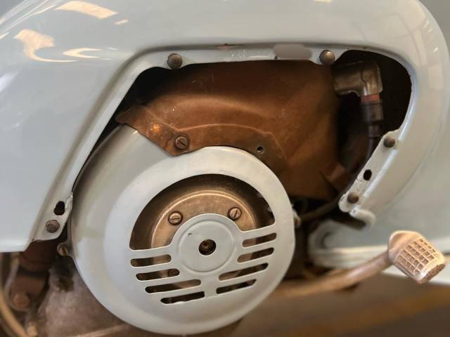 Piaggio Vespa 90