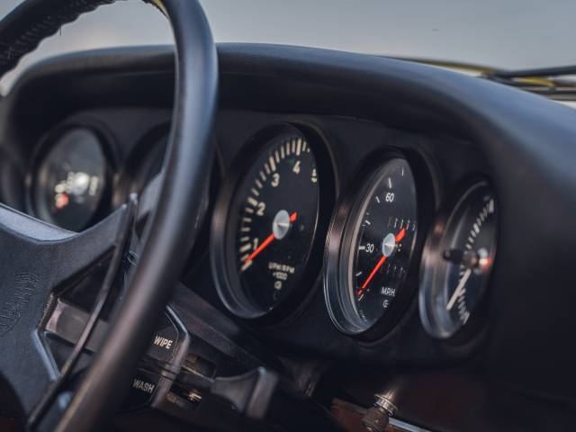 Porsche 911 2.4 T