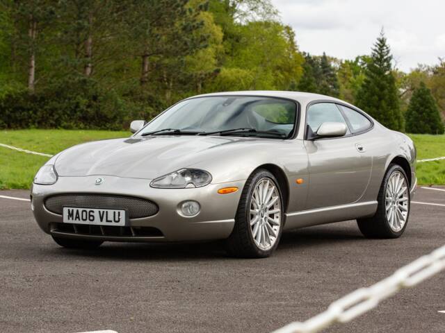 Bild 1/20 von Jaguar XKR (2006)