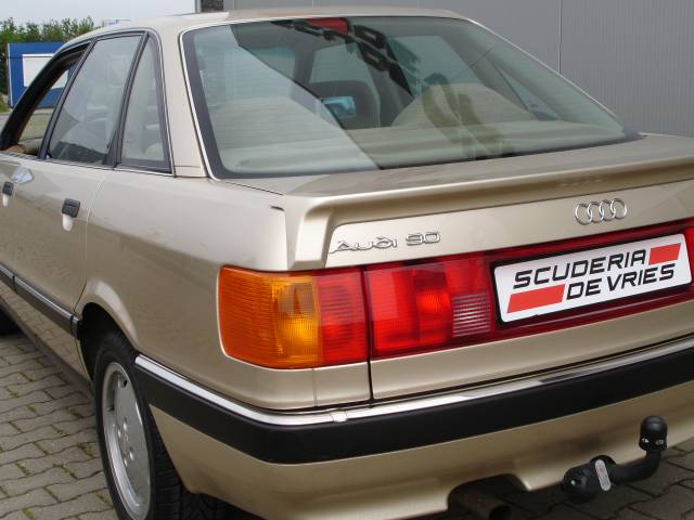 Audi 90 - 2.3E