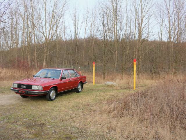 Audi 100
