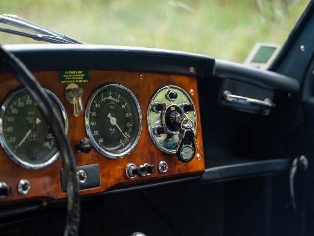 Aston Martin DB 2/4 Mk I