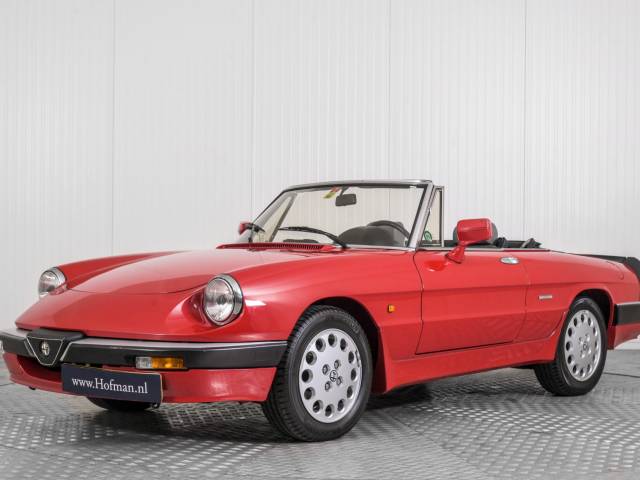 Bild 1/50 von Alfa Romeo 2.0 Spider QV (1988)