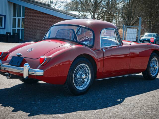 MG MGA 1500