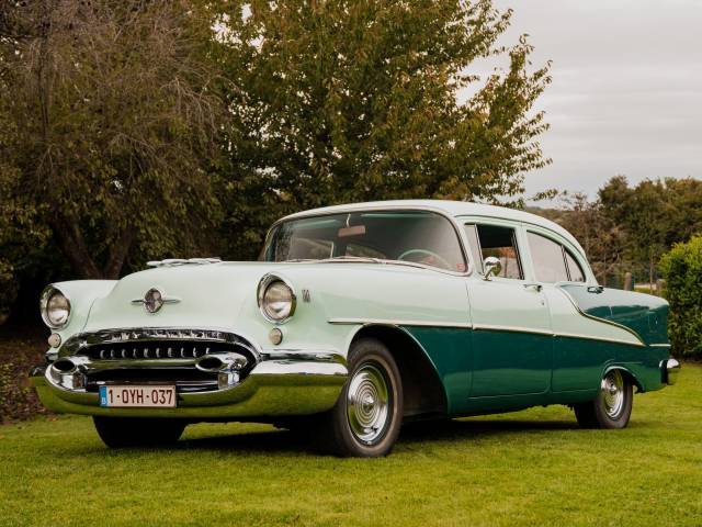 Afbeelding 1/7 van Oldsmobile Super 88 (1955)