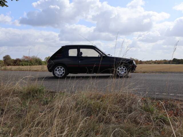 Peugeot 205 GTi 1.9