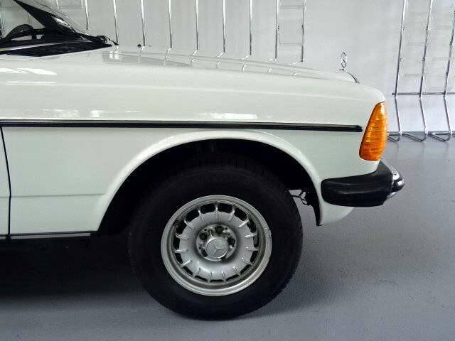 Mercedes-Benz 200