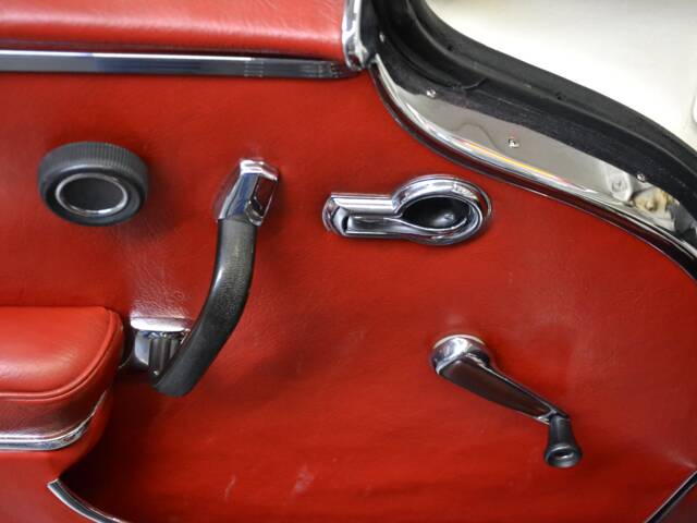 Mercedes-Benz 250 SE