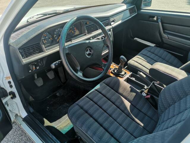 Mercedes-Benz 190 E 1.8