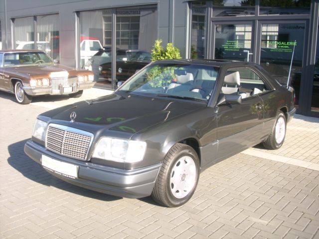 Mercedes-Benz E 320