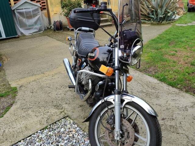 Moto Guzzi V35 C