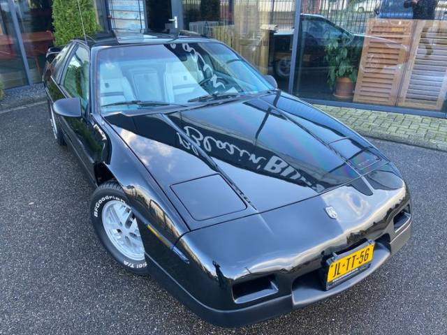 Bild 1/9 von Pontiac Fiero GT (1986)