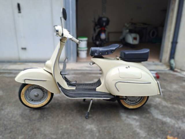 Piaggio Vespa 150 GL