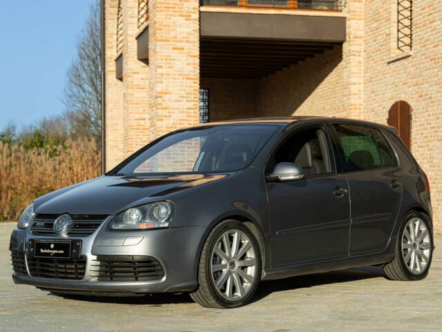 Volkswagen Golf V 3.2 R32